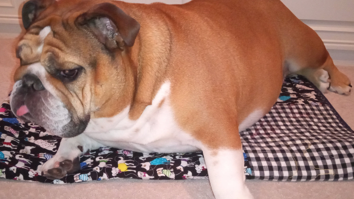 (111) Heavenly Dogs Lap Quilt