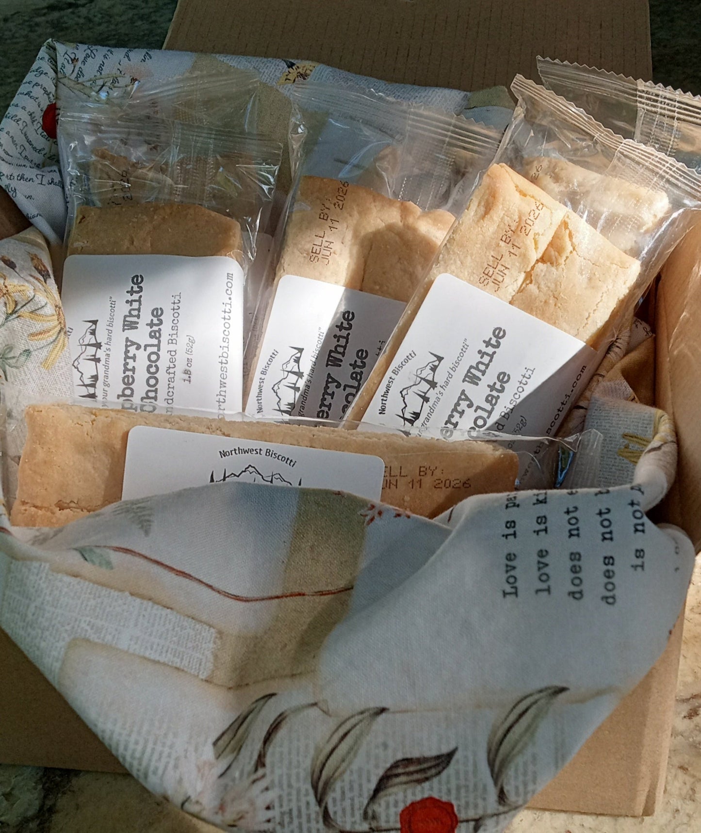 (115) Raspberry White Chocolate Biscotti 6-pack