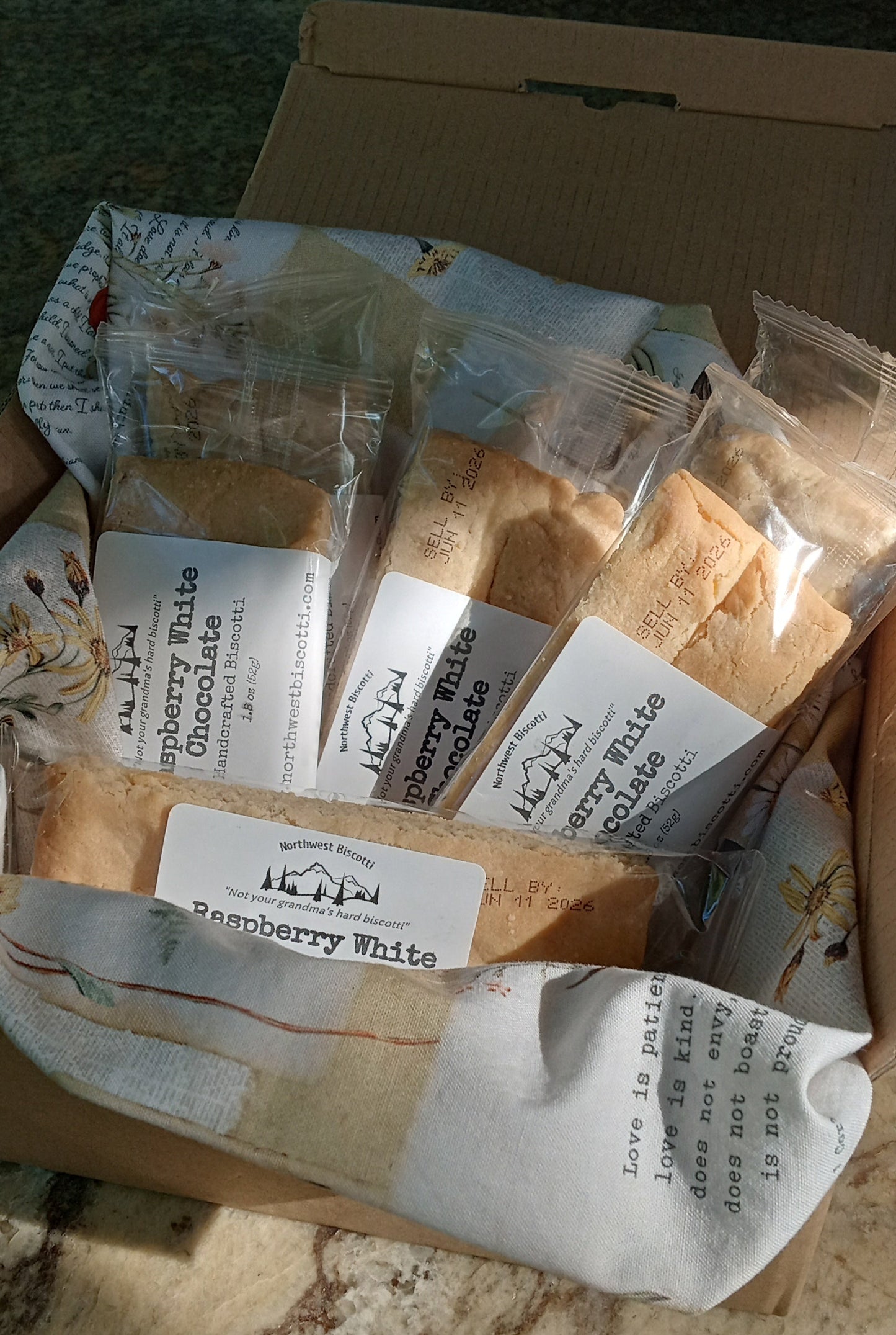 (115) Raspberry White Chocolate Biscotti 6-pack