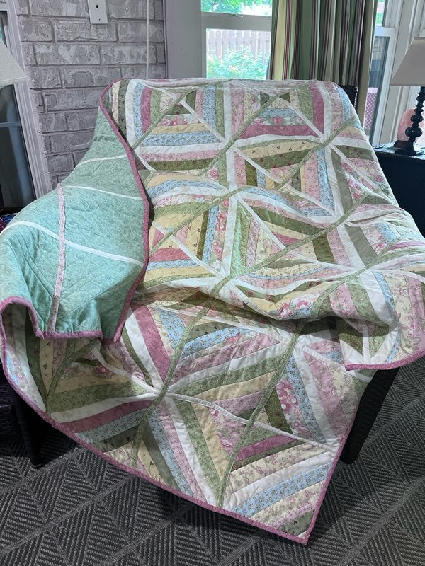 (510) Pastel Stripes Quilt