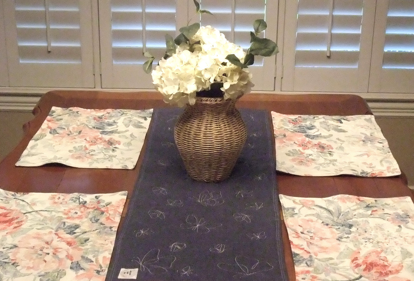 (114) Denim and Watercolor Placemat and Table Runner Set