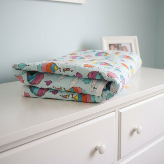 April 1st Pastel Balloons Quilt and Gift Cards Giveaways