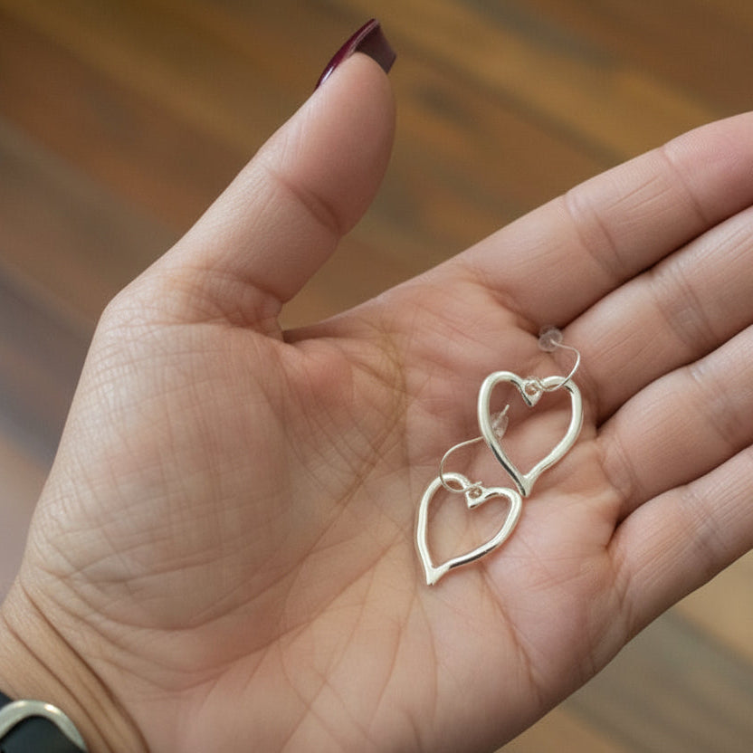 Stunning open-heart silver earrings