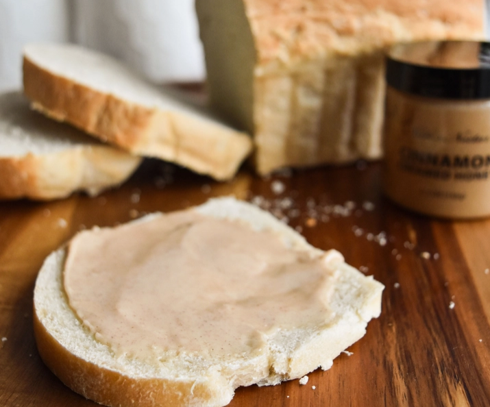 (126) Cinnamon Creamed Honey – 5.5 oz Jar