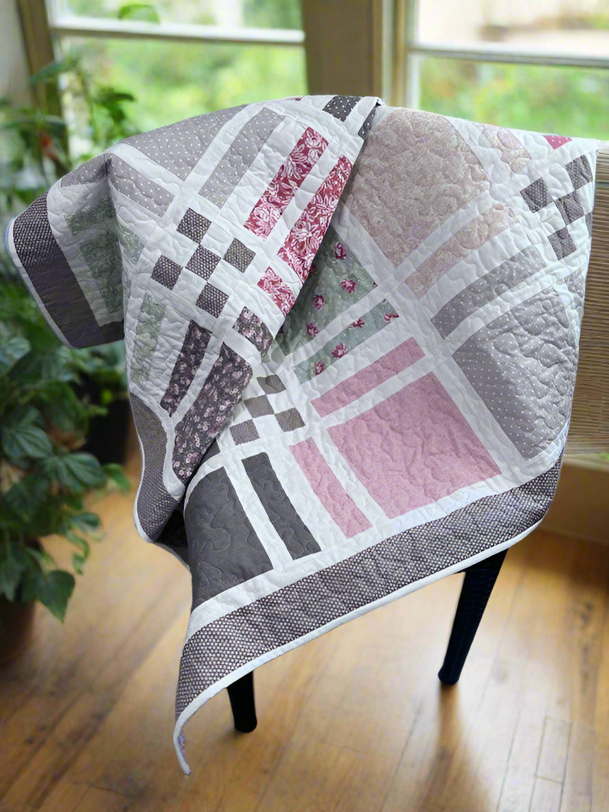 (523) Cocoa and Blocks Quilt