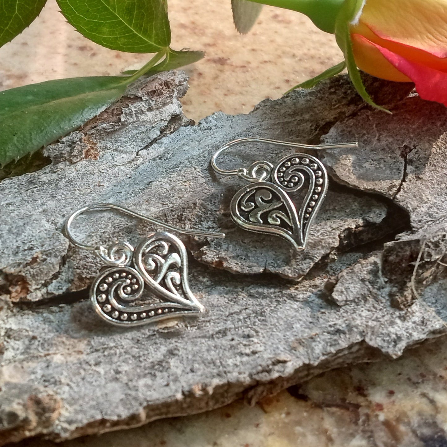 (151) Belva Ann Vintage Heart Earrings