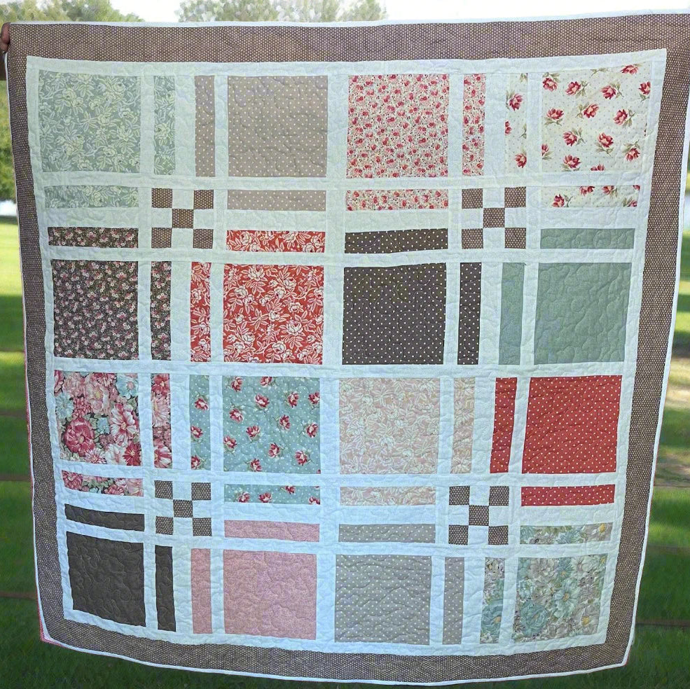 Cocoa and Blocks Quilt