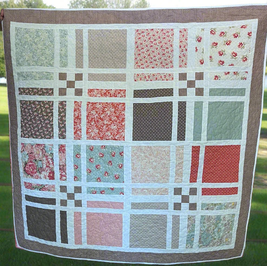 Cocoa and Blocks Quilt