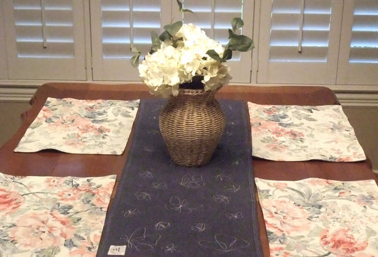 (114)  Denim and Watercolor Placemat and Table Runner Set