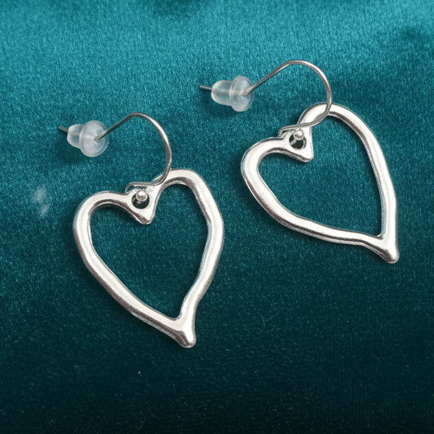 Open-heart classy, casual earrings