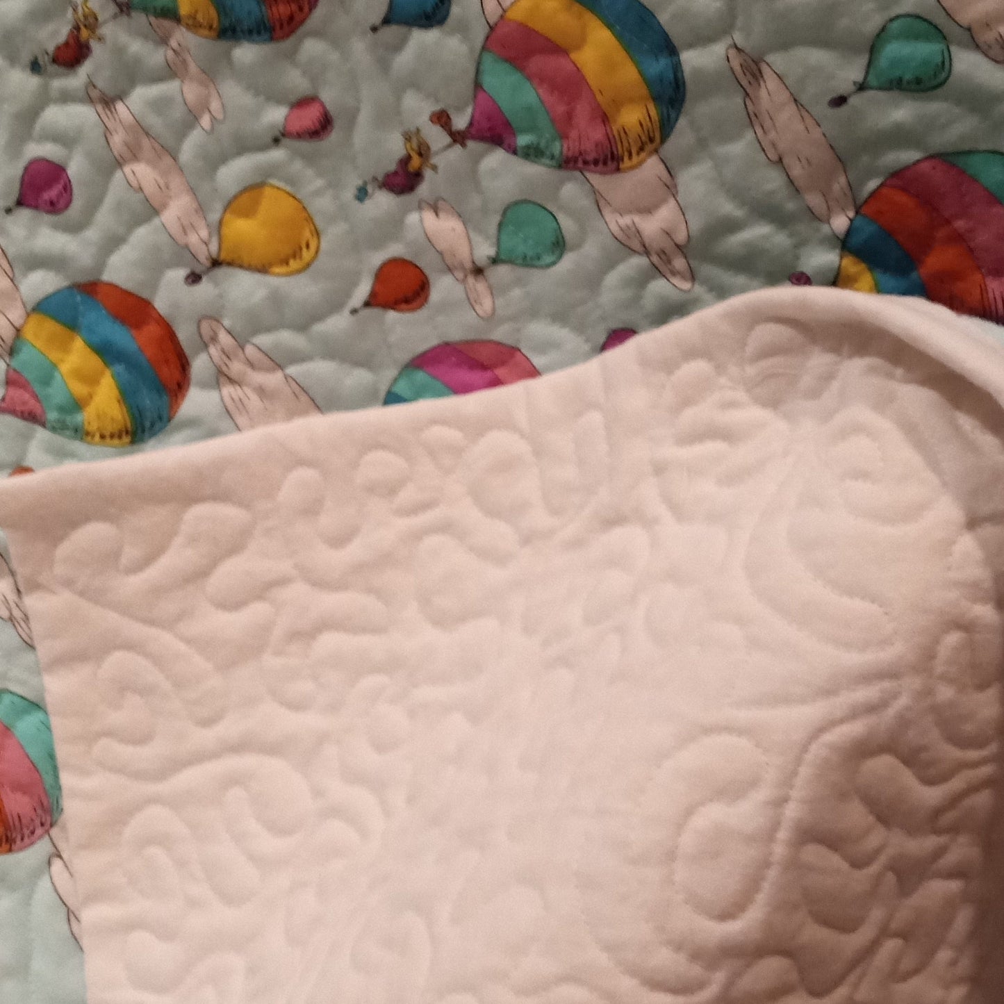 April 1st Pastel Balloons Quilt and Gift Cards Giveaways