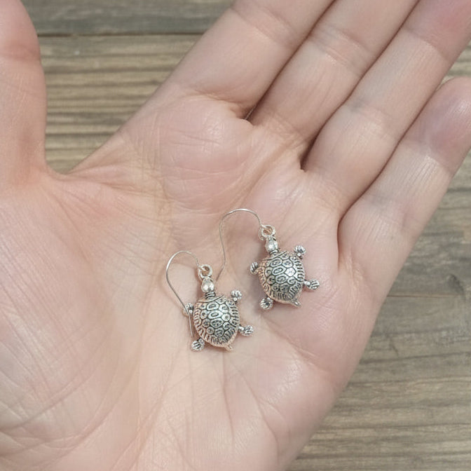 Playful seaside turtle earrings